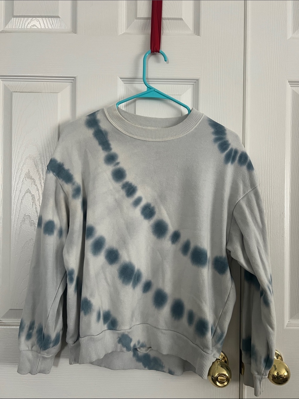 American Eagle Light Gray Crewneck Sweatshirt